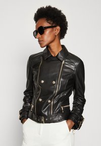 Guess OLIVIA MOTO JACKET - Imitatieleren jas - schwarz