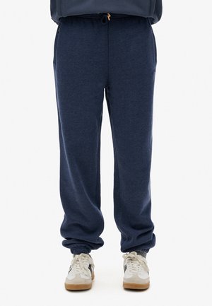 ESSENTIAL LOGO JOGGERS - Pantalon de survêtement - princedom blue marl