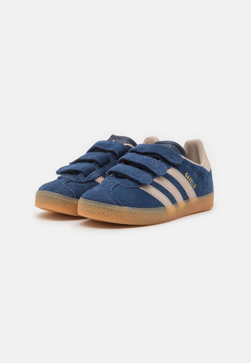 Zapatillas adidas gazelle cf i blanco azul de bebé.