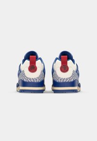 Jordan JORDAN SPIZIKE - Baskets basses - sail/stormblue/varsity red/muslin/neutral grey