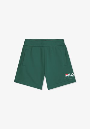 Shorts de sport verts avec poches latérales et petit logo FILA imprimé près de l'ourlet inférieur sur la jambe droite.