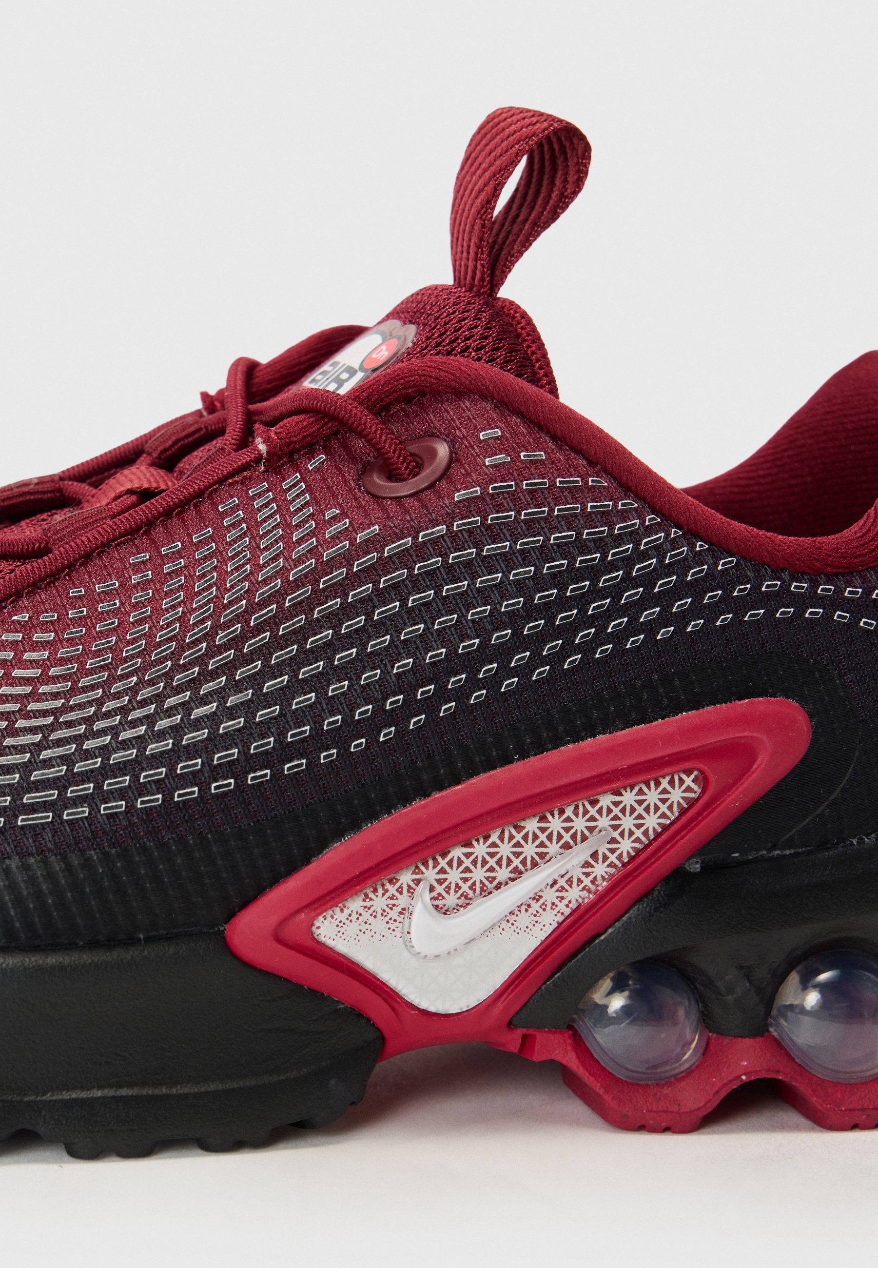 nike shoes air max red colour