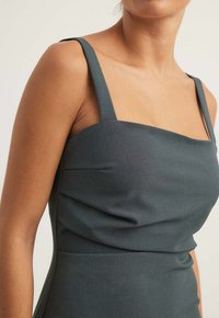 NA-KD MINI MIT GERAFFTEM TAILLEN-DETAIL - Kotelomekko - grey