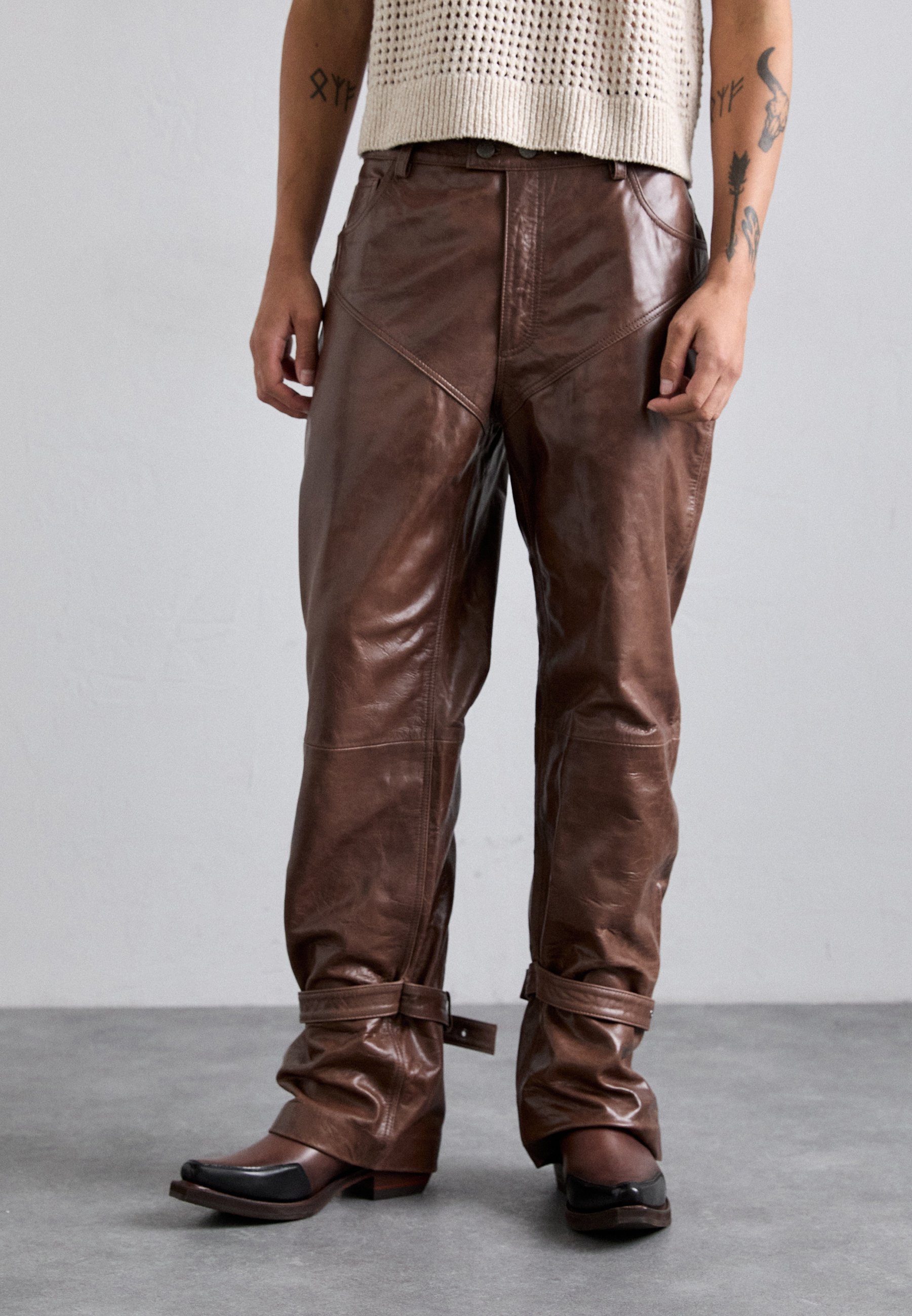 Won Hundred GOSABA PANTS UNISEX - Leather trousers - dark brown 