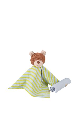 Brauner Teddybärkopf, der an eine gelb-weiß gestreifte Babydecke angenäht ist, daneben liegt ein zusammengerolltes hellblaues Tuch.