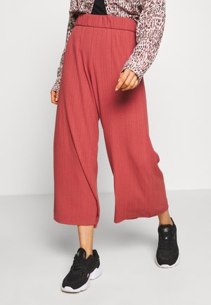 Trousers - metallic red