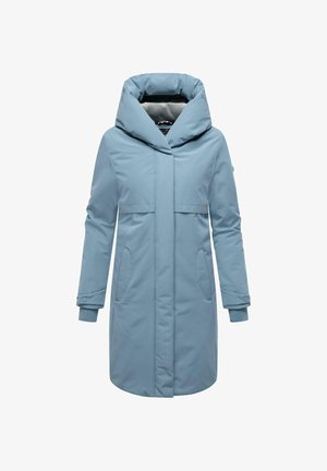 Vaaleansininen parka-takki, jossa on suuri huppu, etutaskut ja käännetyt hihat. Valmistettu pehmeästä kankaasta, jolla on sileä rakenne ja minimalistinen muotoilu.