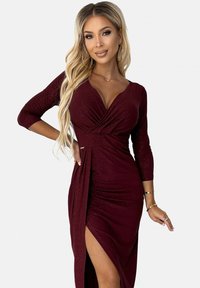 Chelsea Clark SHINY AND A SLIT ON THE LEG - Oblečenie na špeciálnu príležitosť - bordeaux