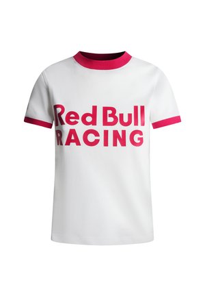 Balta medvilninė marškinėliai su rausvu kanalėlių apykakle ir rankovėmis. Priekyje yra ryškiai raudonas tekstas: "Red Bull RACING". Trumpomis rankovėmis, laisvas fasonas.