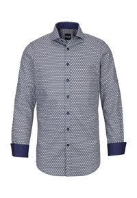 Camicia a bottoni blu con un motivo decorativo, dotata di colletto e polsini a contrasto in blu navy e maniche lunghe. Realizzata in un tessuto dalla consistenza morbida.