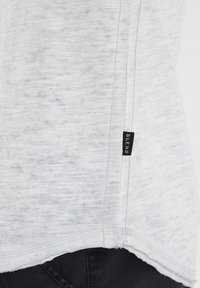 Blend BHMINO - Basic T-shirt - chip grey