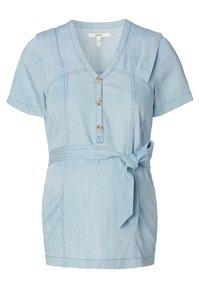 Ljusblå denimblus med korta ärmar, V-ringning, framsida med knappar och knytbälte. Har diskret sömmar och en avslappnad passform.