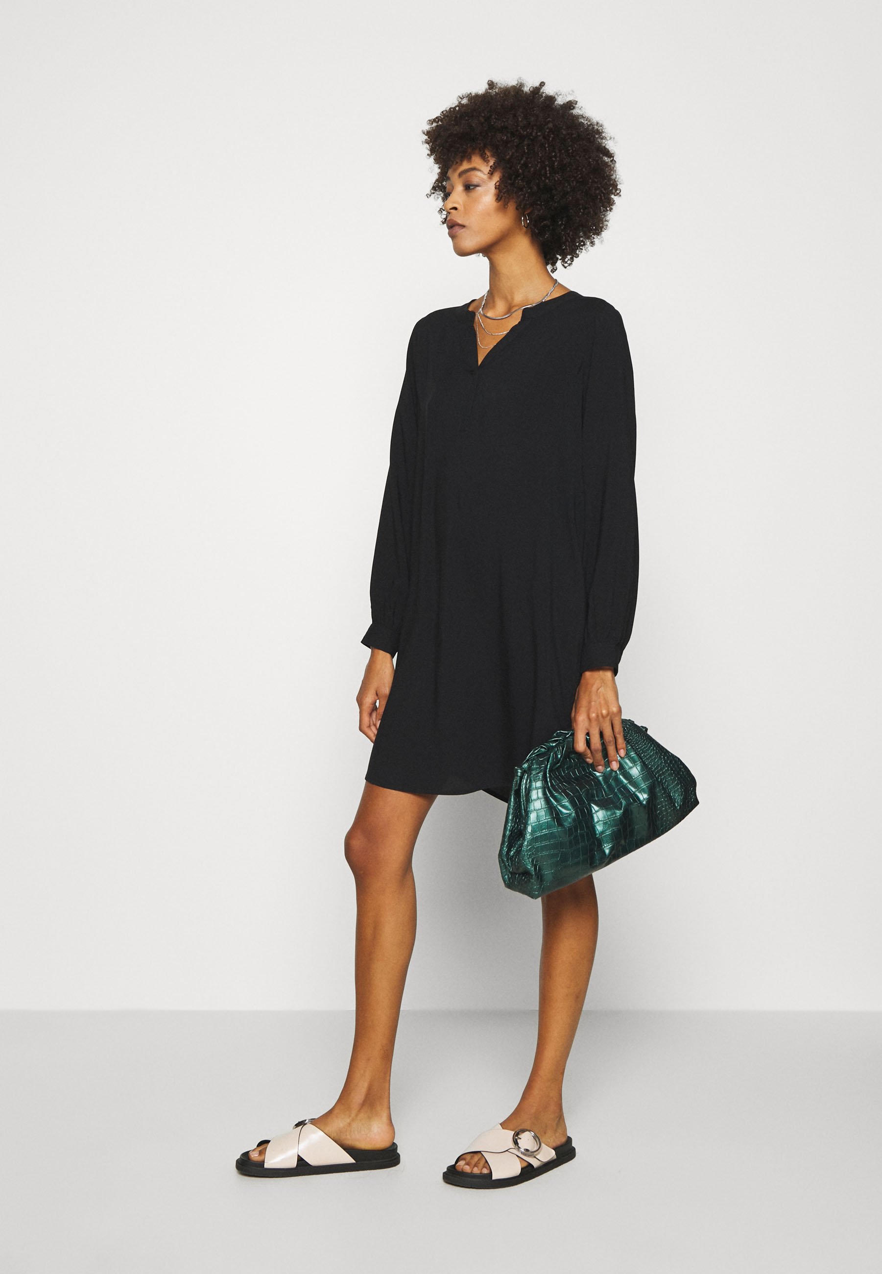 Soyaconcept SC RADIA 57 Kjole blacksvart Zalando.no Soyaconcept SC-RADIA 57 - Kjole - black