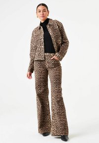 Garcia Spijkerjas - turtledove