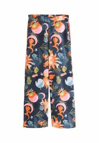 Värvikad laia lõikega püksid, millel on tume mereväe taust ja erksad abstraktsed lille- ning taevamustrid roosa, oranži ja rohelise toonides.