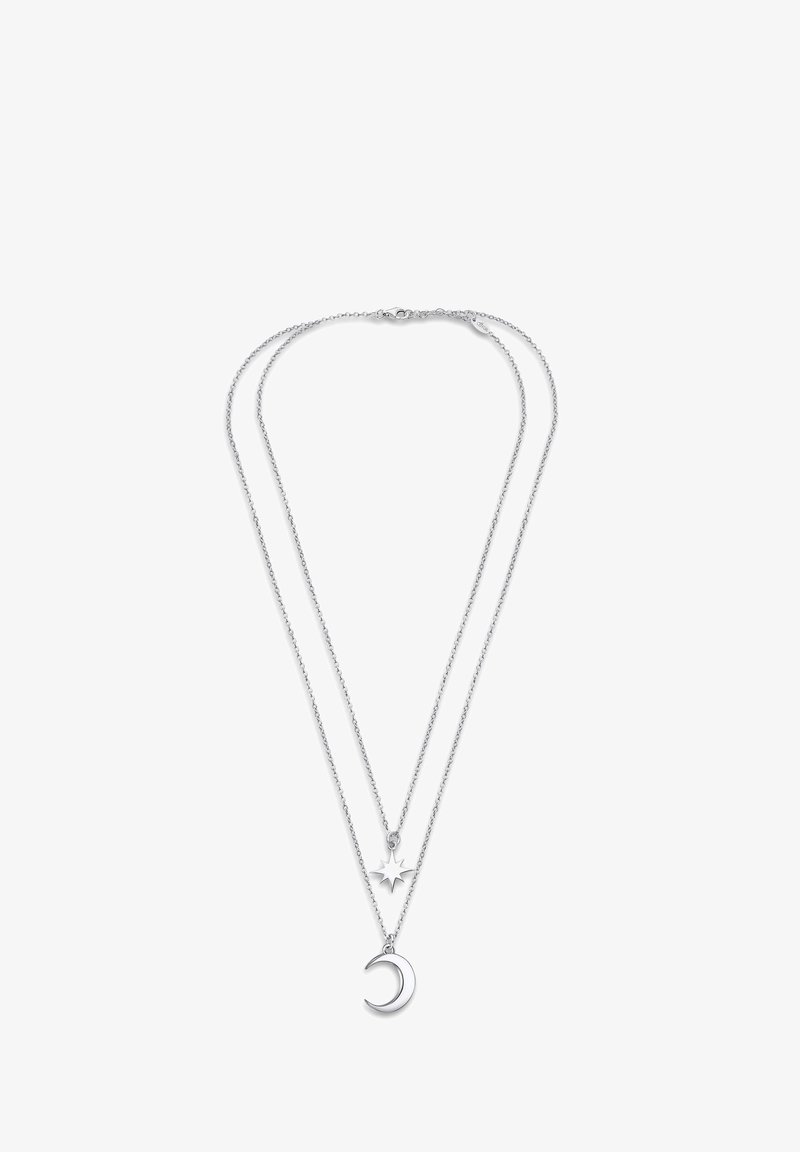 Collier en argent à plusieurs couches comportant deux chaînes. La première a un pendentif en forme de croissant de lune, et la seconde a un pendentif en forme d'étoile.