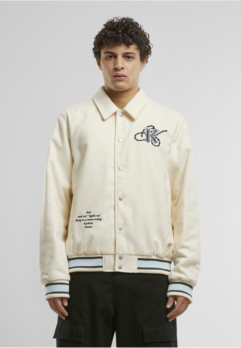 Karl Kani - Bomber stiliaus striukė - offwhite lightblue, Padidinti