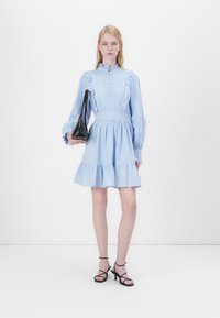 Thumbnail Image 3