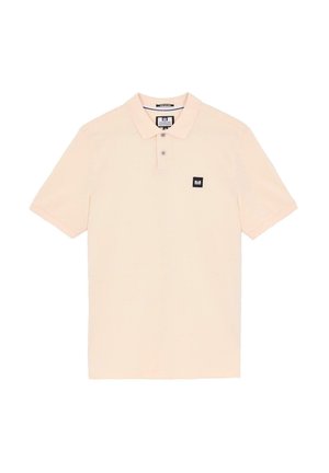 Helles Pfirsich-Polohemd, aus Baumwolle mit weicher Textur. Verfügt über einen klassischen Kragen, drei Knöpfe und ein kleines schwarzes Logo auf der Brust.
