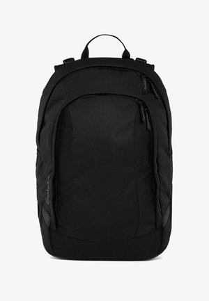 Schwarzer Rucksack mit sleekem Design, aus robustem Material gefertigt. Verfügt über mehrere Reißverschlusstaschen und gepolsterte Schultergurte.