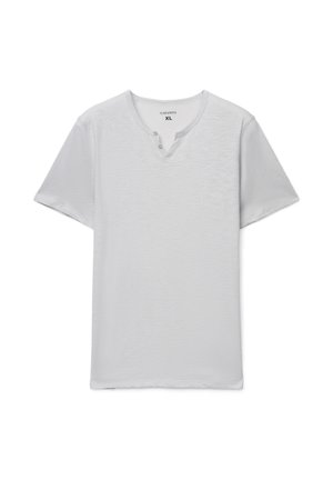 T-shirt grigio chiaro a maniche corte in morbido cotone. Presenta una scollatura Henley con due bottoni e una vestibilità comoda. Taglia XL.