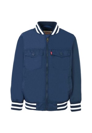 Giacca bomber blu navy con polsini e colletto a coste rigate bianche, zip frontale e due tasche sul petto con bottone.