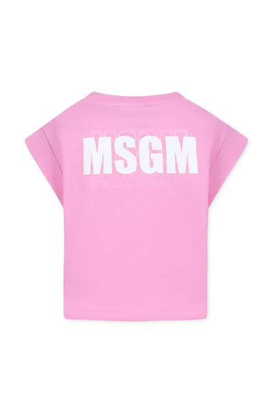 T-shirt di cotone rosa con maniche corte. Presenta grande testo bianco sul retro con la scritta "MSGM" e un testo più piccolo sottostante. Texture morbida.