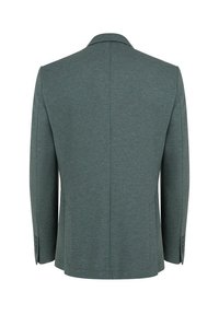 Zielony blazer o teksturowanej powierzchni z dopasowanym krojem, pojedynczym rozcięciem z tyłu oraz guzikami na mankietach. Tkanina ma subtelny wzór splotu.