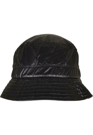 Sort bucket hat lavet af glansfuld nylon med en rund top, bred skygge og syet detalje langs kronen og kanten af skyggen.