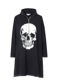 Zwarte hoodie jurk met lange mouwen, voorzien van een grote witte schedelafbeelding, zilverkleurige rits en kettingdetail, in zachte stof.