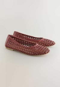 REGULAR FIT-FOREVER COMFORT WEAVE - Ballerinaskor - red