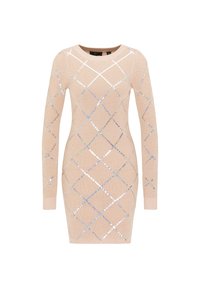 Abito beige aderente con maniche lunghe, in tessuto lavorato a maglia testurizzato, e motivi a diamante accentuati da paillettes argentate.
