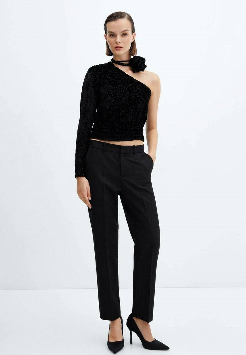 Mango Blouse zwart Mango Blouse zwart