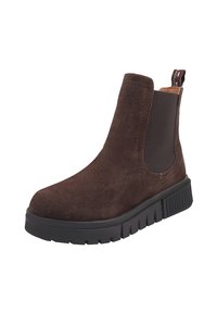 Bottine en daim marron avec des panneaux latéraux élastiques, une semelle noire texturée et une languette. Le design est à tige basse avec un bout arrondi.