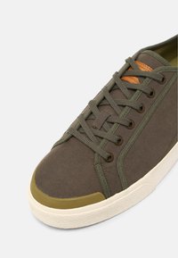 camel active WADE - Trainers - green