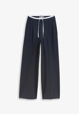 Navy wijde broek met een witte taillekoord, lussen voor een riem, zijzakken en plooien aan de voorkant, ontworpen voor casual of formeel gebruik.