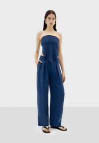 Thinking Mu CIRILA - Pantalon classique - blue