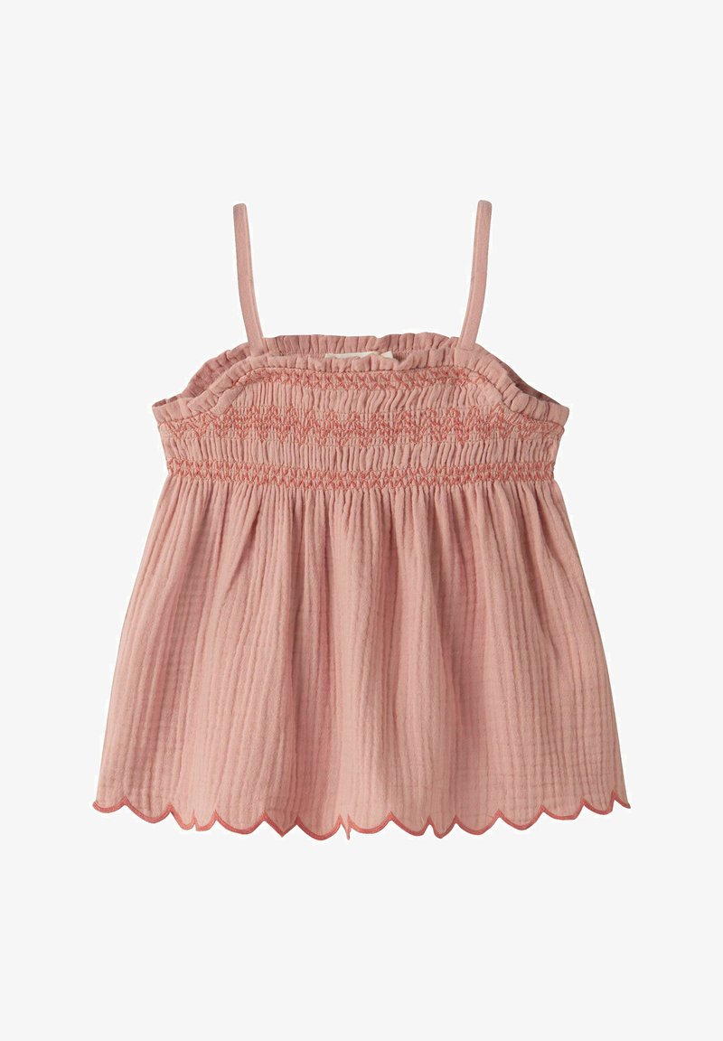 Haut rose sans manches pour tout-petit avec corsage froncé, fines bretelles, ourlet festonné et tissu léger texturé.
