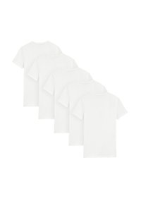 Fem ensfarvede hvide kortærmede t-shirts stablet i en række, med en rund halsudskæring og et blødt bomuldsstof.