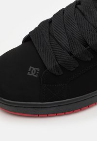 Thumbnail Image 6