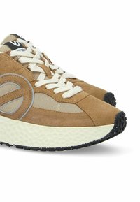 No Name BASKETS CARTER RUNNER - Sneakers basse - nuts taupe