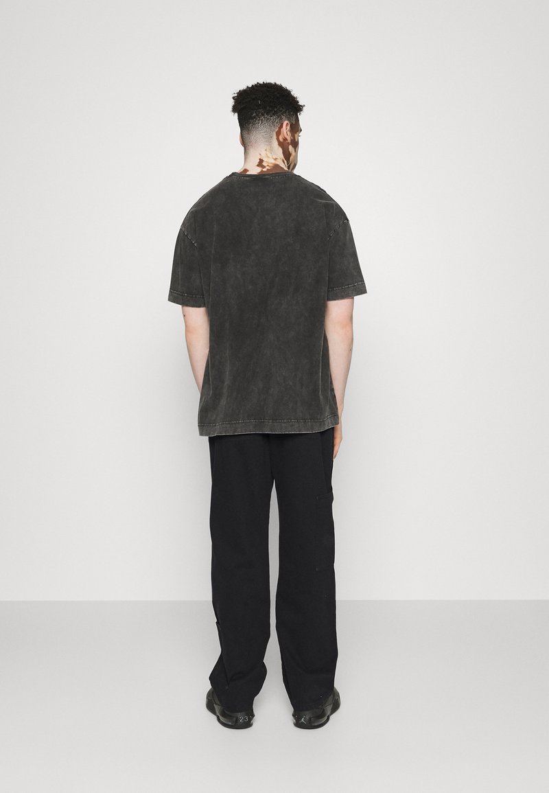 Herren Chinos | Endless Nights CARPENTER PANT UNISEX Cargohose black/schwarz - TU35438 Herren Chinos | Endless Nights CARPENTER PANT UNISEX Cargohose black/schwarz - TU35438