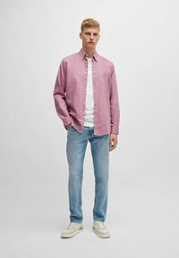 BOSS RICKERT - Hemd - open red