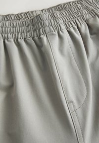 Non sélectionné, grey