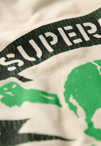 Superdry & Co LO-FI PUNK GRAPHIC - Camiseta estampada - rice white