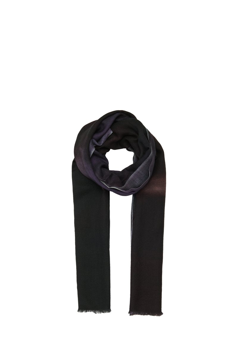 Zwarte en donkerpaarse gradient sjaal gemaakt van zacht materiaal. Kenmerkt rafelige uiteinden en een gladde textuur, ontworpen in een cirkelvormige opstelling.