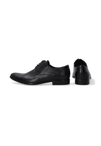 Zwarte leren jurk schoenen met een slank ontwerp, spitse neus en veters. De zool is plat met een gladde afwerking en minimale accenten.