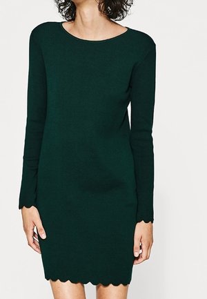 Pouzdrové šaty - dark green