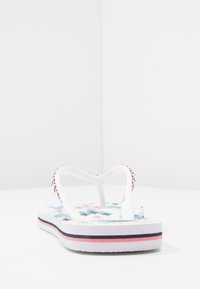 Pepe Jeans Allassandaalit - white