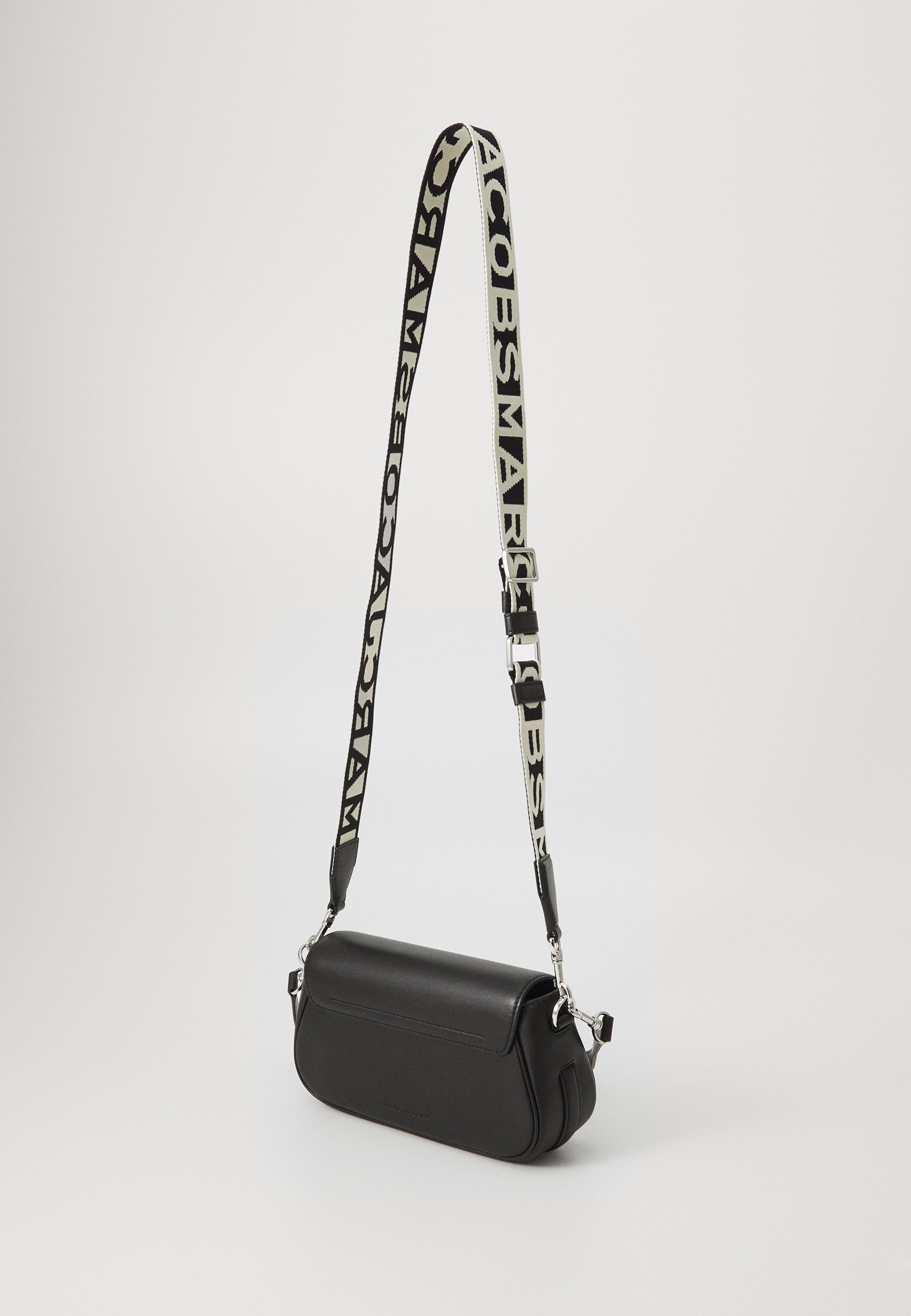 ✨新品✨MARC JACOBS　M0008457 065 Marc Jacobs The Utility Snapshot Crossbody Bag | Blue | FARFETCH RO